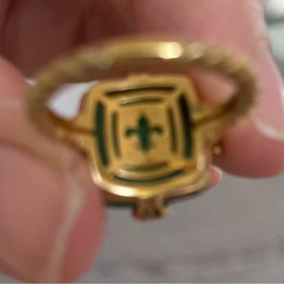 Judith Ripka Ring Gold Clad
925 Silver Green Goddess Pincushion CZ Ring - Picture 7 of 8